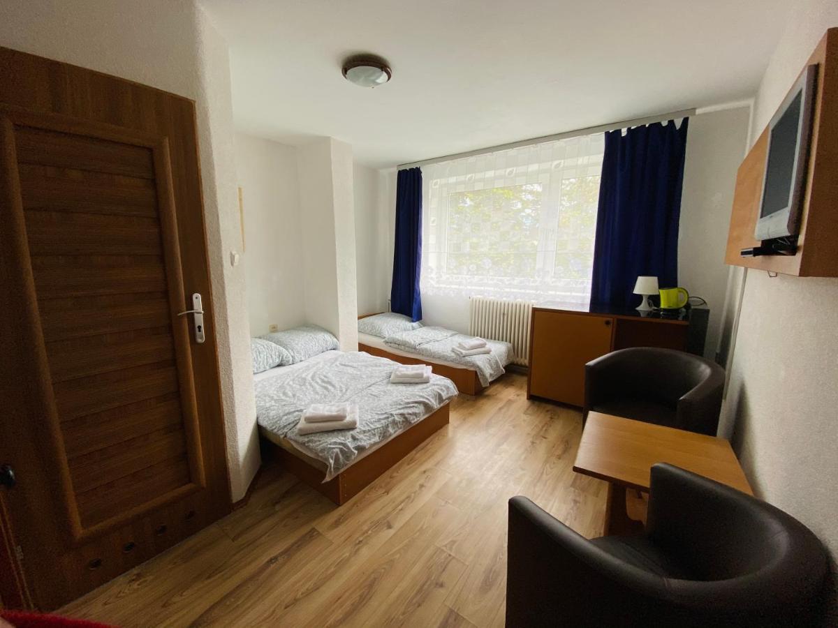 Dom Goscinny Batawia Łazy Buitenkant foto
